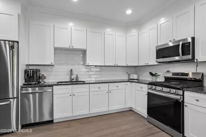 112 Hedgerow Lane, Manalapan Township, NJ 07726 - Photo 5