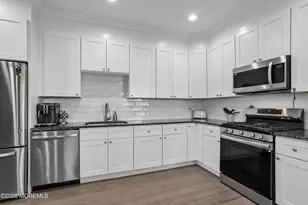 112 Hedgerow Ln, Manalapan Township, NJ 07726 - Photo 5