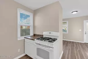 33 Drs James Parker Blvd, Red Bank, NJ 07701 - Photo 7