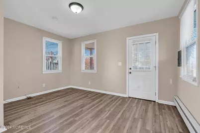 33 Drs James Parker Boulevard, Red Bank, NJ 07701 - Photo 3