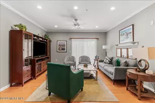 114 Magna Carta Dr, Morganville, NJ 07751 - Photo 9