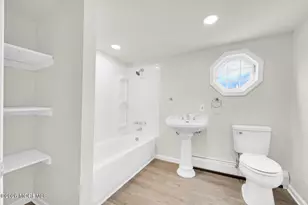 37 Circuit St, Keansburg, NJ 07734 - Photo 13
