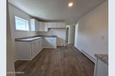 37 Circuit Street, Keansburg, NJ 07734 - Photo 7