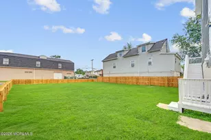 37 Circuit St, Keansburg, NJ 07734 - Photo 3