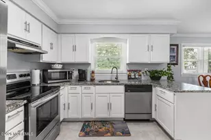111 Oak Ridge Pkwy, Toms River Township, NJ 08755 - Photo 11