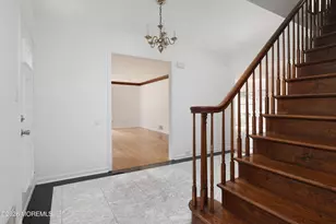 18 Seven Oaks Dr, Holmdel, NJ 07733 - Photo 9
