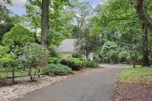 18 Seven Oaks Dr, Holmdel, NJ 07733 - Photo 3