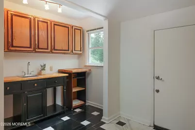 18 Seven Oaks Drive, Holmdel, NJ 07733 - Photo 17