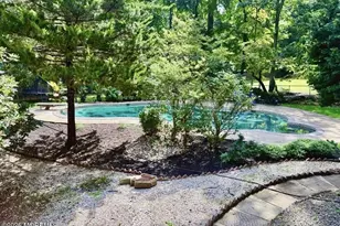 18 Seven Oaks Dr, Holmdel, NJ 07733 - Photo 3
