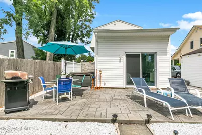 102 Victoria Place, Union Beach, NJ 07735 - Photo 39