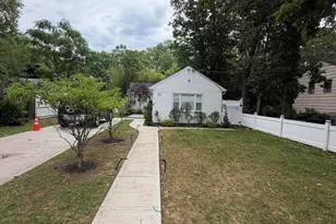 185 Elmwood Rd, Oakhurst, NJ 07755 - Photo 3