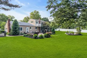 25 Nedshire Dr, Middletown, NJ 07748 - Photo 49