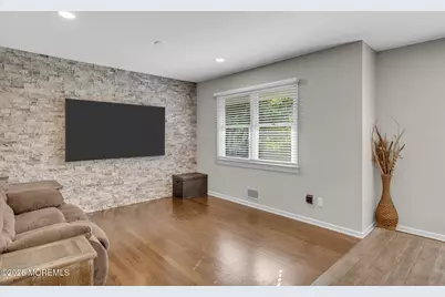 25 Nedshire Drive, Middletown, NJ 07748 - Photo 9