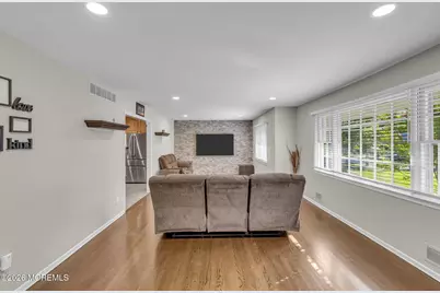 25 Nedshire Drive, Middletown, NJ 07748 - Photo 7