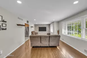 25 Nedshire Dr, Middletown, NJ 07748 - Photo 7
