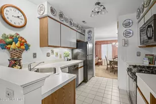 102 Rumford Way, Manalapan Township, NJ 07726 - Photo 11
