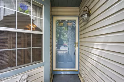 102 Rumford Way, Manalapan Township, NJ 07726 - Photo 3