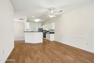 83 Jadelawns Drive, Lakewood, NJ 08701 - Photo 11