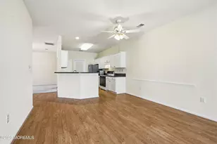 83 Jadelawns Dr, Lakewood, NJ 08701 - Photo 11