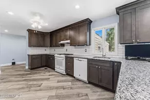 6 Meadowbrook Dr, Howell Township, NJ 07731 - Photo 7