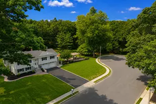 11 Ash St, Eatontown, NJ 07724 - Photo 3