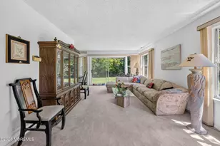 468 Bayberry Ct, Englishtown, NJ 07726 - Photo 5