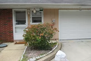 145 Buckingham Dr, Lakewood, NJ 08701 - Photo 3