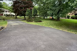 8 Delwood Dr, Holmdel, NJ 07733 - Photo 17
