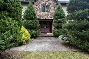 8 Delwood Dr, Holmdel, NJ 07733 - Photo 27