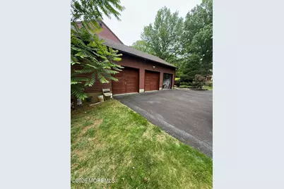 8 Delwood Drive, Holmdel, NJ 07733 - Photo 15