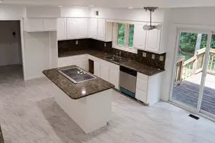 8 Delwood Dr, Holmdel, NJ 07733 - Photo 11
