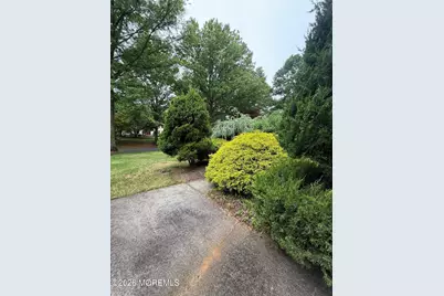 8 Delwood Drive, Holmdel, NJ 07733 - Photo 29