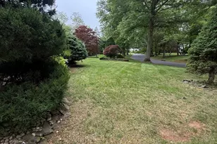 8 Delwood Dr, Holmdel, NJ 07733 - Photo 19