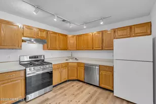 6 Tulip Ln, Freehold, NJ 07728 - Photo 15