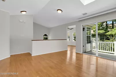 6 Tulip Lane, Freehold, NJ 07728 - Photo 5