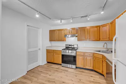 6 Tulip Lane, Freehold, NJ 07728 - Photo 19