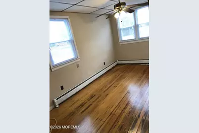 205 Thompson Avenue, Middletown, NJ 07748 - Photo 9