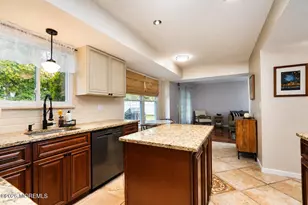 10 Shadow Ridge Ct, Howell Township, NJ 07731 - Photo 9