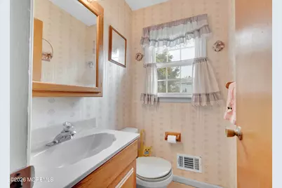1055 Bell Street, Toms River Township, NJ 08753 - Photo 15