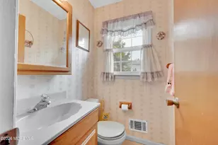 1055 Bell St, Toms River Township, NJ 08753 - Photo 15