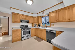 1055 Bell St, Toms River Township, NJ 08753 - Photo 9