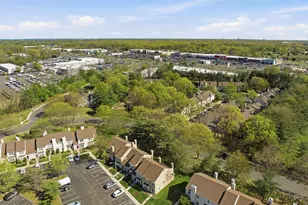 26 Alameda Ct, Eatontown, NJ 07724 - Photo 43