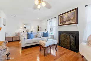26 Alameda Ct, Eatontown, NJ 07724 - Photo 5