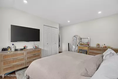 31 Peach Tree Road, Oakhurst, NJ 07755 - Photo 17