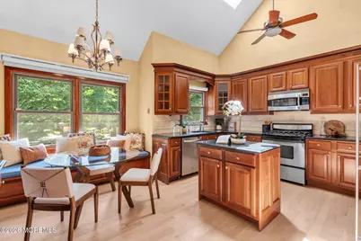 71 Pape Drive, Atlantic Highlands, NJ 07716 - Photo 3