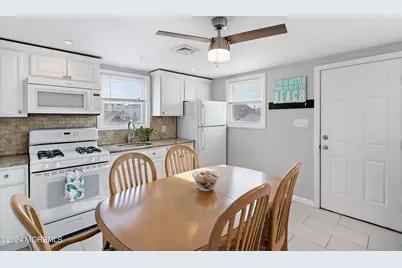 212 Randall Avenue, Point Pleasant Beach, NJ 08742 - Photo 11
