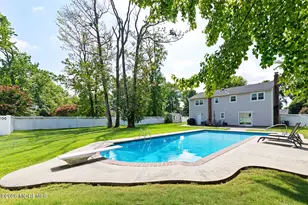 5 Sanders Dr, Middletown, NJ 07748 - Photo 15