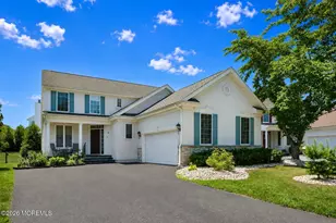 9 W Parsonage Way, Manalapan Township, NJ 07726 - Photo 3