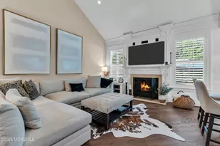 42 W Parsonage Way, Manalapan Township, NJ 07726 - Photo 13