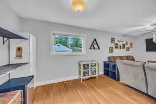 103 Allenhurst Ave, Neptune Township, NJ 07753 - Photo 17